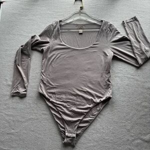 H&M grey/taupe Bodysuit - L